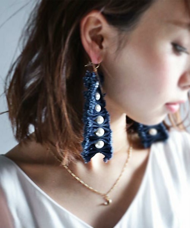 antiqua デニムモチーフパールピアス