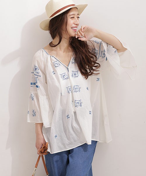 nano・universe　ペザント刺繍ブラウス