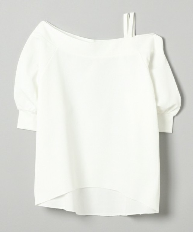 ワンショルプルオーバー