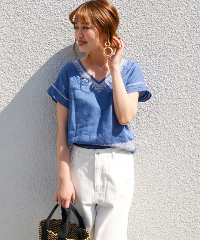 SHIPS for women エンブロイダリーVネックショートスリーブ