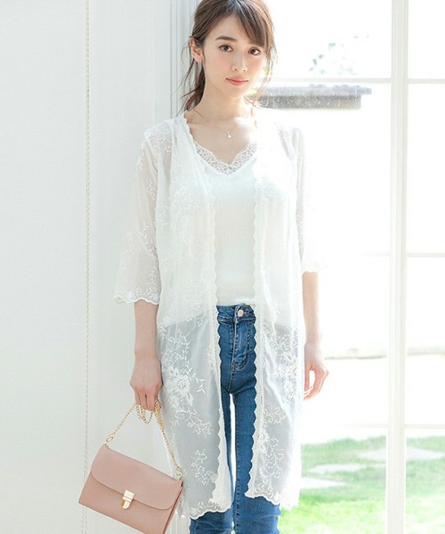 Color 刺繍レースロングガウン