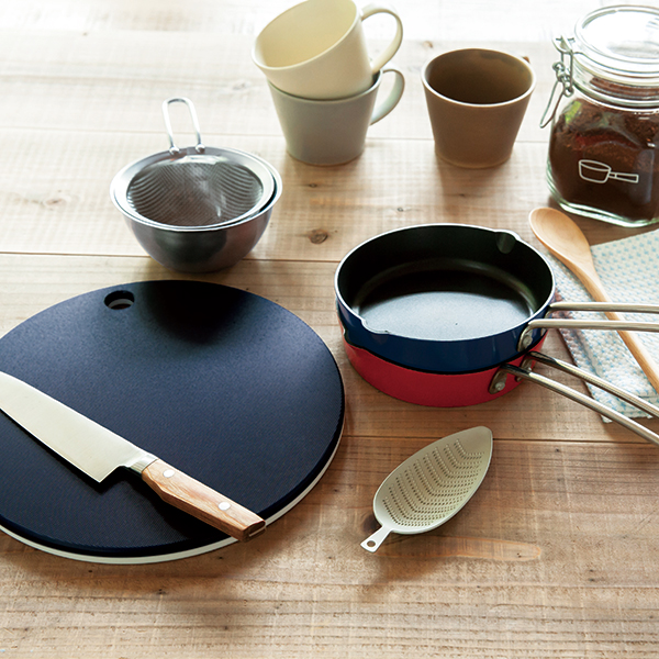 栗原はるみ まな板 (丸）小サイズ