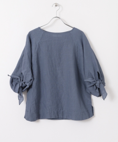 袖口リボンリネンブラウス