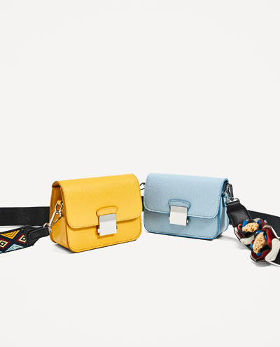 マルチカラーストラップ付きショルダーバッグ