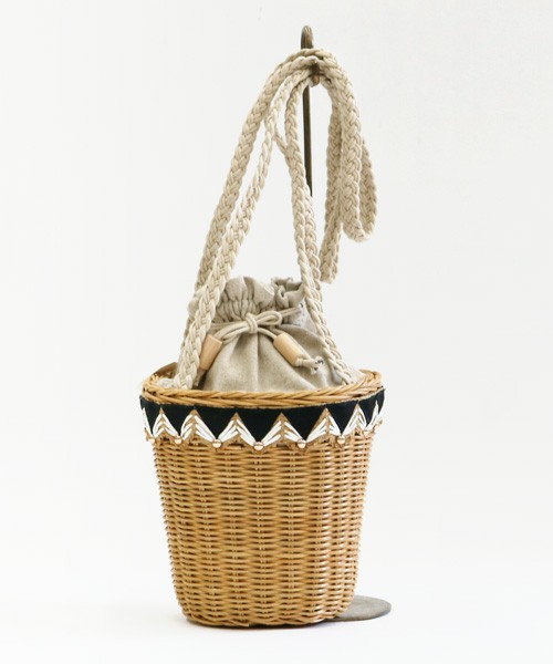 ACCOMMODE　クスコミニショルダーバッグ