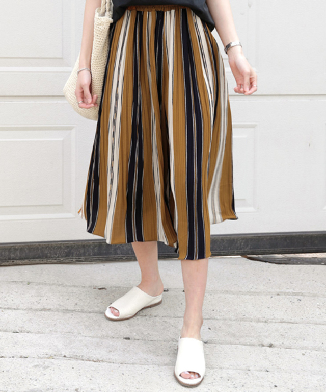 マルチストライププリーツワイドパンツ