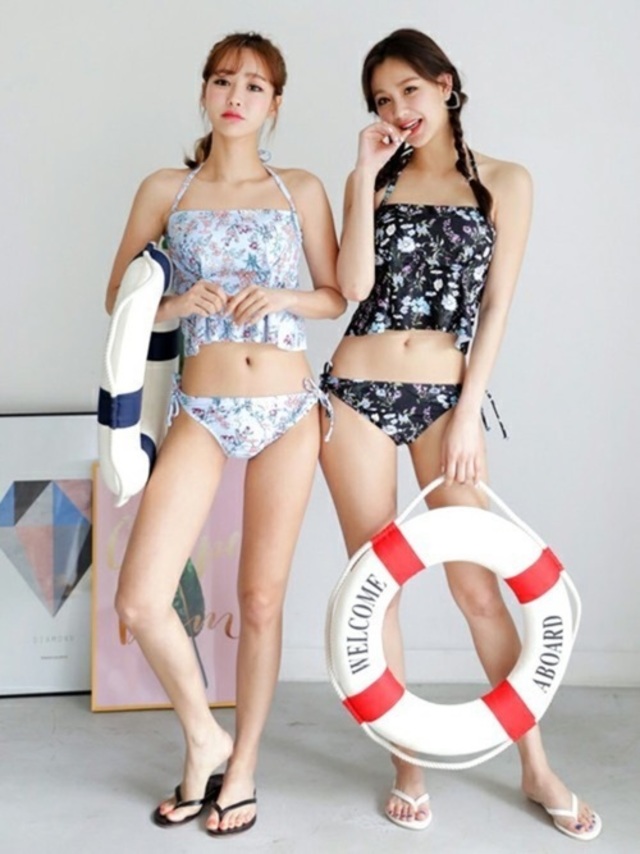 2WAYフラワーパターンアンダーフレアビキニ