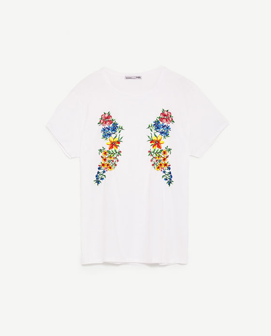 フロント刺繍入りＴシャツ