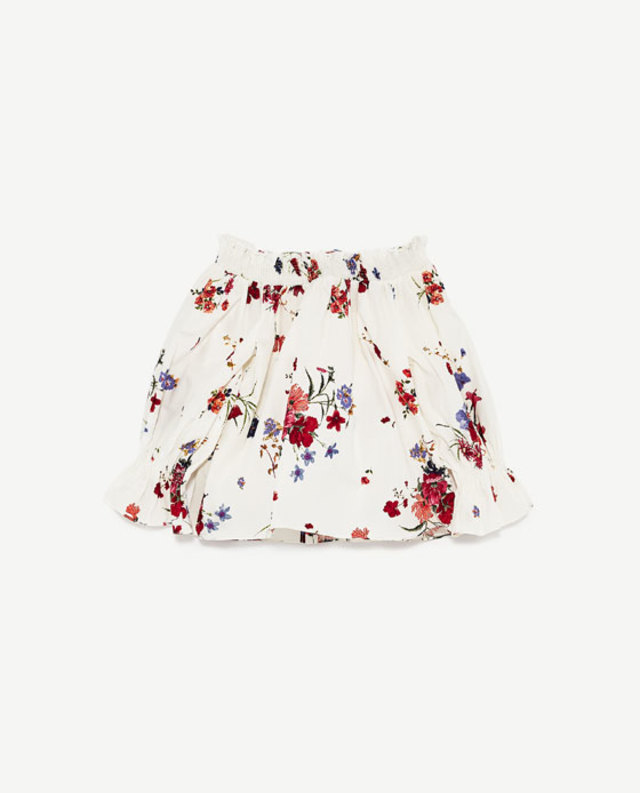 オフショルダーブラウス