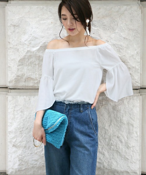 apart by lowrys / オフショルフレアブラウス