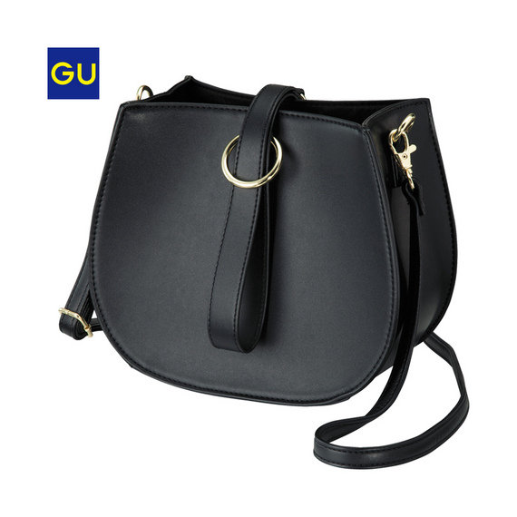 ハーフサークルショルダーバッグ