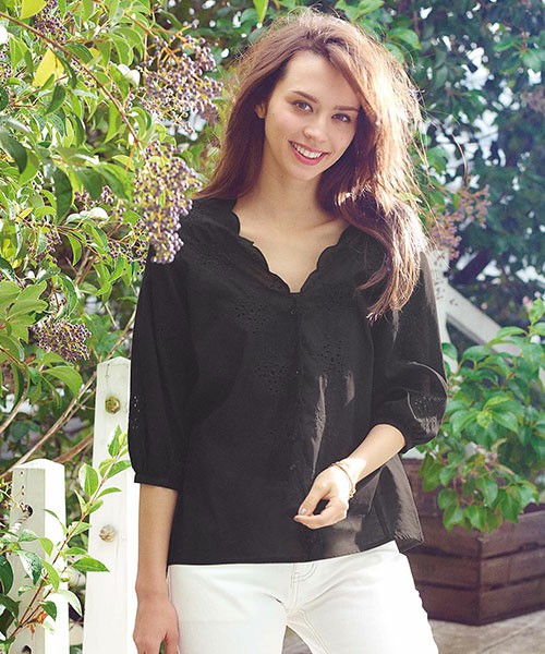 Ranan  スカラップ刺しゅうブラウス