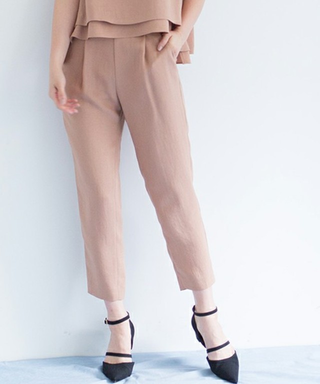 リネンライクタックテーパードパンツ