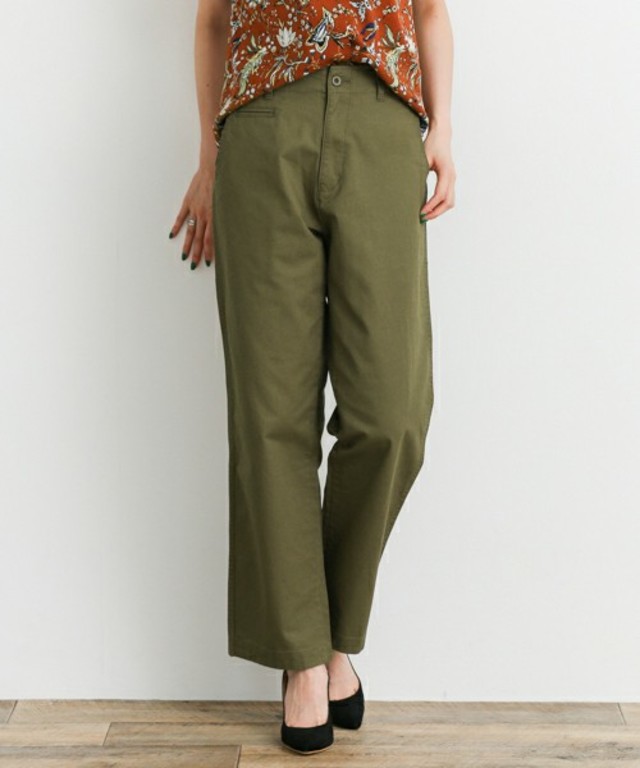 チノストレートパンツ