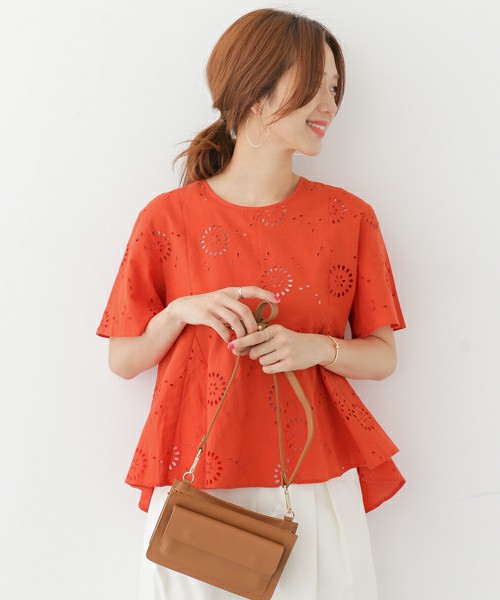 アイレット刺繍半袖ブラウス