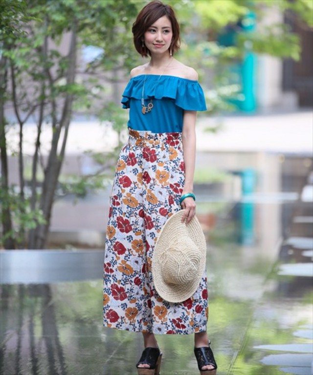 ハイウエスト花柄ワイドパンツ