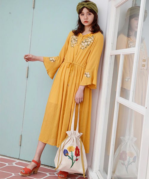 刺繍前開きワンピース