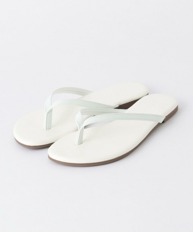 フラットトングサンダル