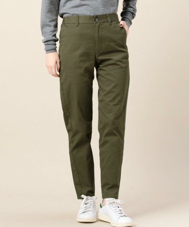 コンパクト テーパード チノパンツ