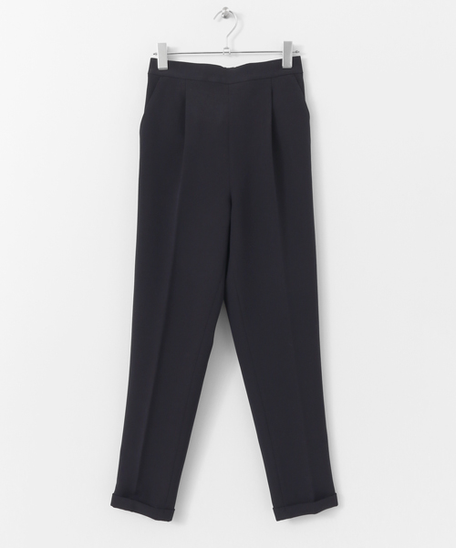 テーパードストレッチトラウザー