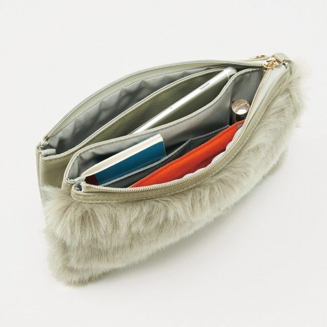 ファータッチショルダーバッグ