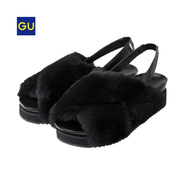 フェイクファーサンダル