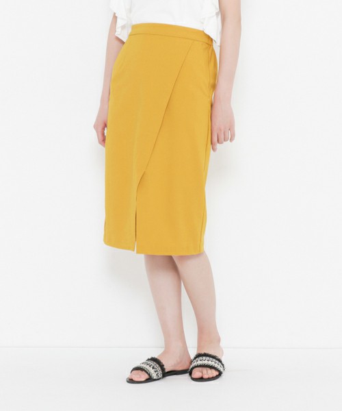 スリットタイトスカート