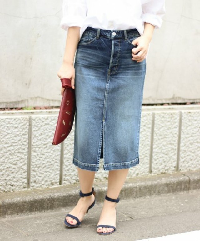 デニムタイトスカート