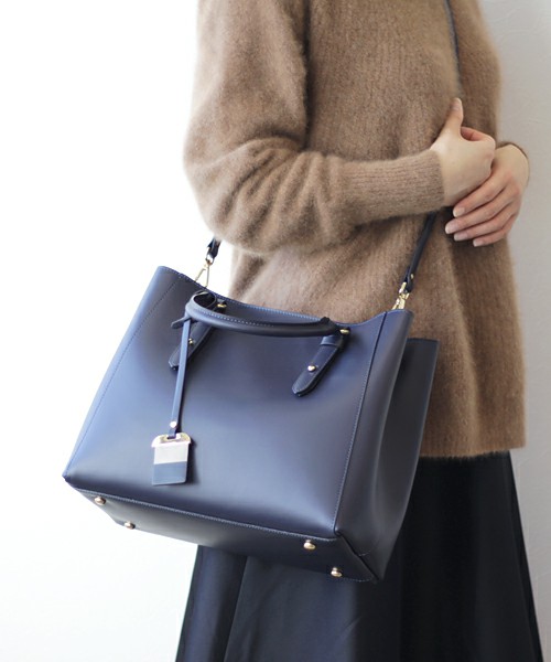 スムースレザートートバッグ