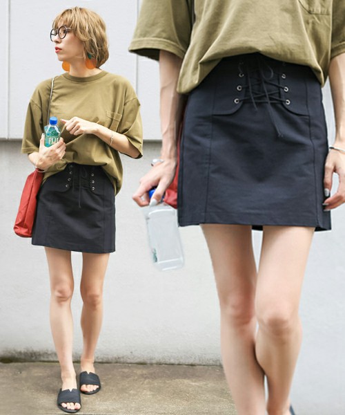 フロントレースアップ台形シルエットコットン100％バックジップタイトミニスカート