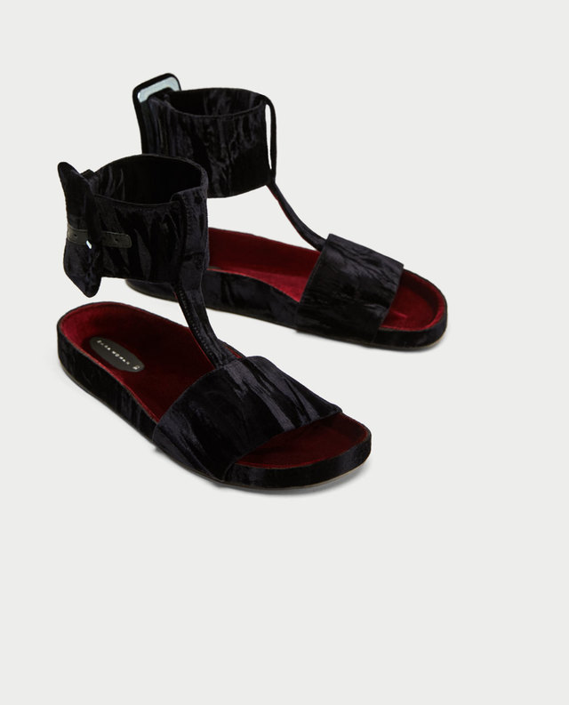 アンクルストラップ付フラットシューズ