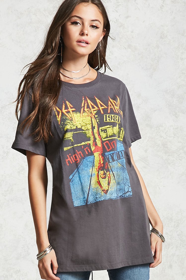 Def LeppardバックカットアウトバンドTシャツ