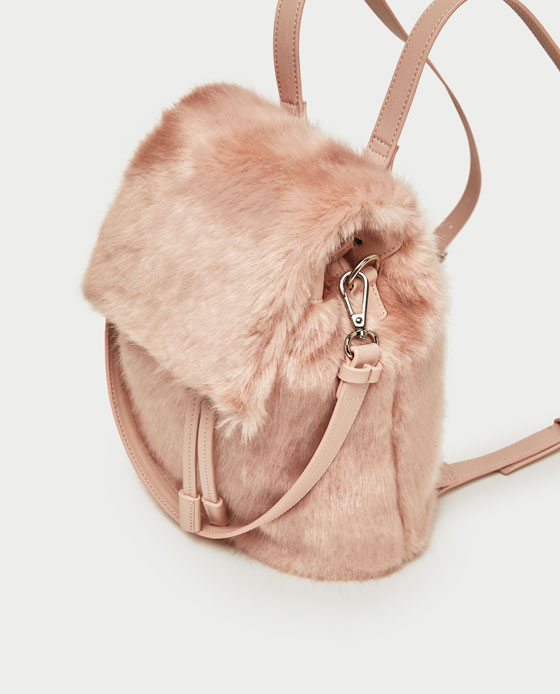 フェイクファーリュック