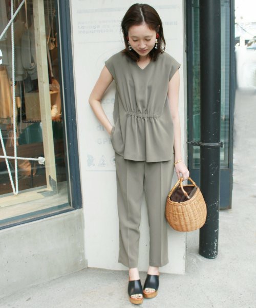2Way ブラウス×テーパードパンツ セットアップ
