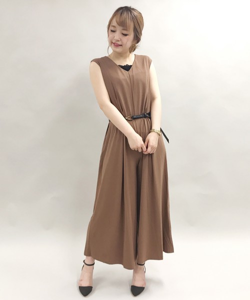 カットＶネックオールインワン