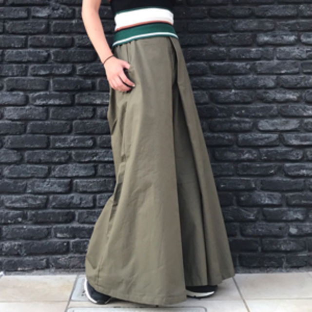Tuck wide pants