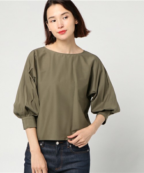 パフスリーブドルマンプルオーバー