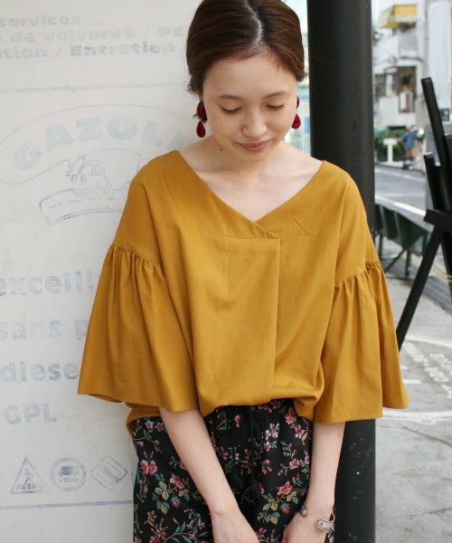 テンセルメンギャザーブラウス