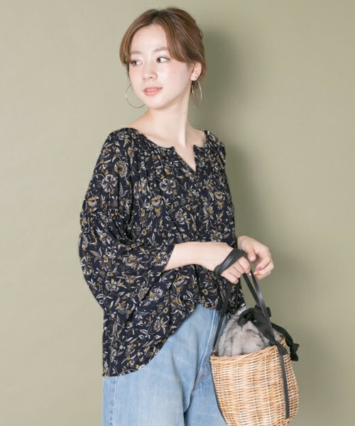 ヴィンテージフラワープリントブラウス