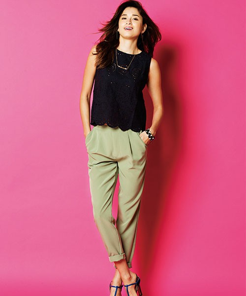 美シルエットタックパンツ