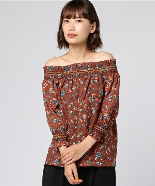 オフショルボタニカルブラウス1106
