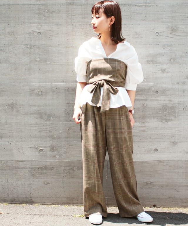 ワイドストレートパンツ