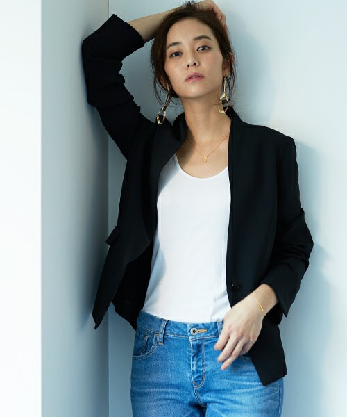 セットアップノーカラージャケット