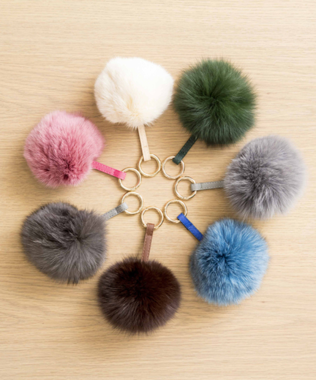 フォックスポンポンチャーム