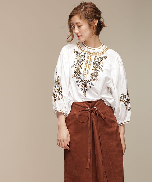 刺繍ギャザースリーブブラウス