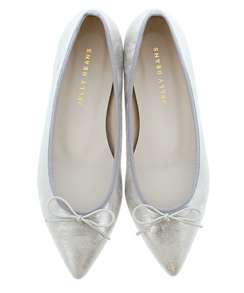 ポインテッドバレエシューズ