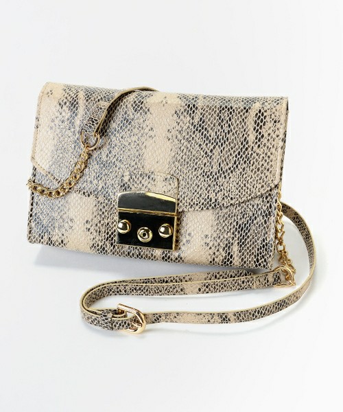 チェーンショルダーバッグ