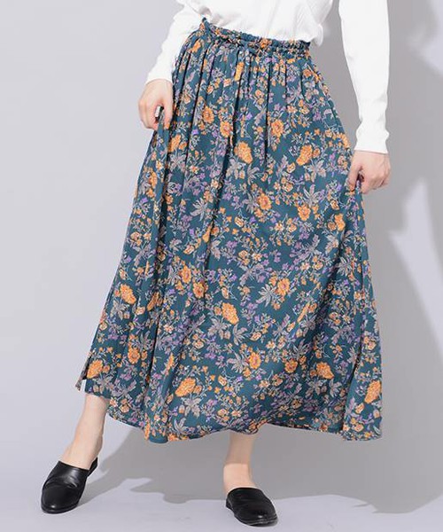 フラワープリントスカート