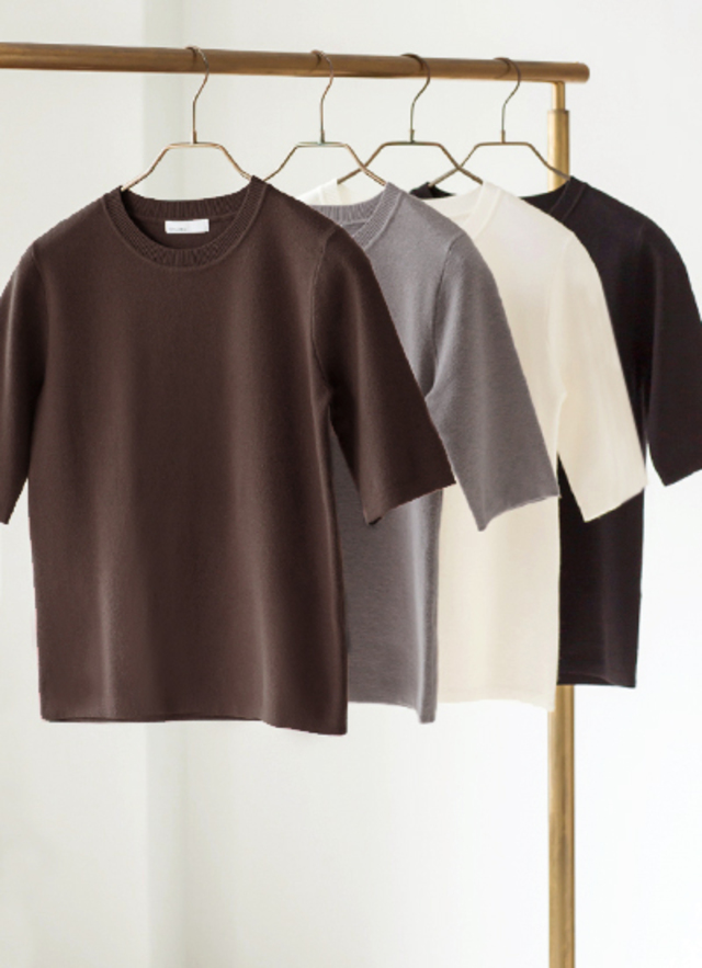 厚地でしっとり5分袖ニットD