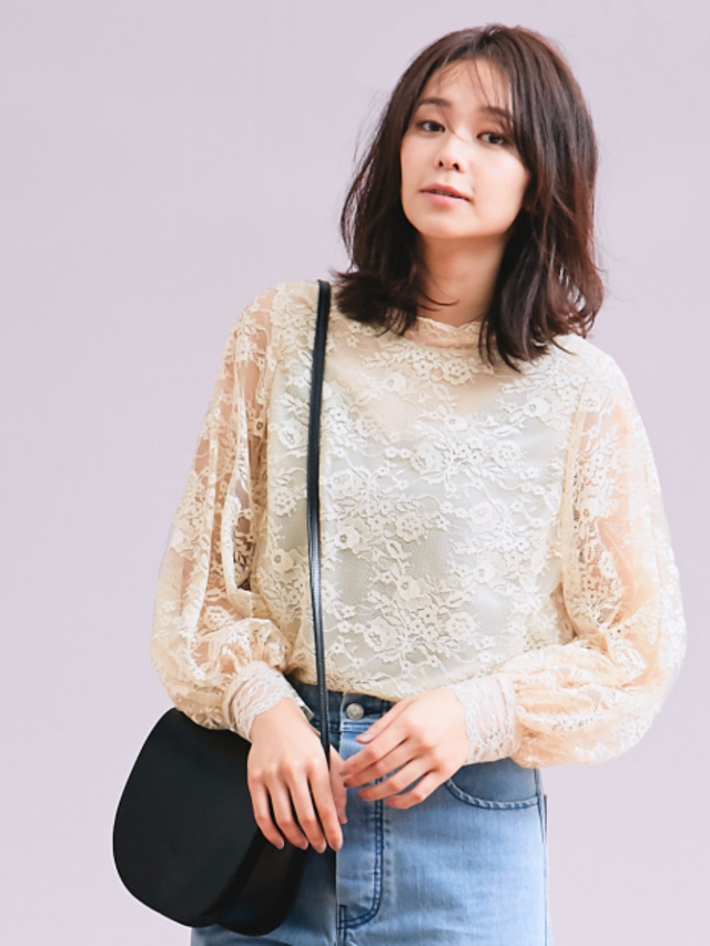レースブラウス